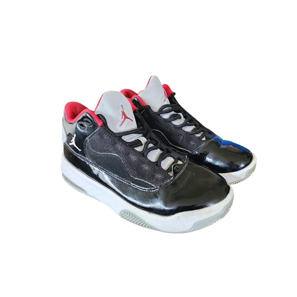 Nike‎ AIR JORDAN Max Aura 2 GS Black Red White Size 5.5Y, Women 7, Bred Jumpman